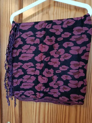 Foulard Estampado Fucsia y Negro