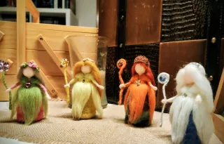 Reinas/ muñecas de las Estaciones Waldorf