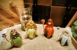 Reinas/ muñecas de las Estaciones Waldorf