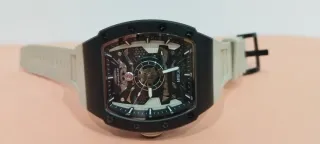 Reloj Megir Automático Negro y correa beig