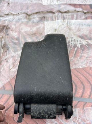 Reposabrazos BMW E46 320d Compact