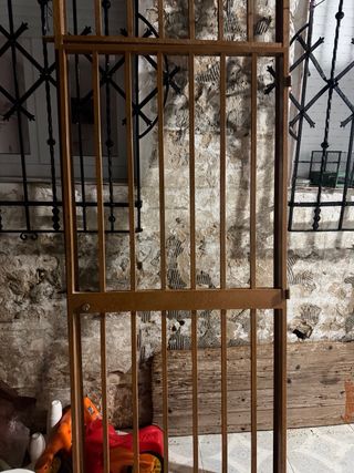 Reja de seguridad para puerta