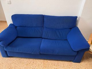 Sofá azul de 3 plazas