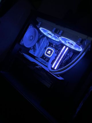 PC AMD 7900x, 64Gb RAM, 1.5TB almacenamiento