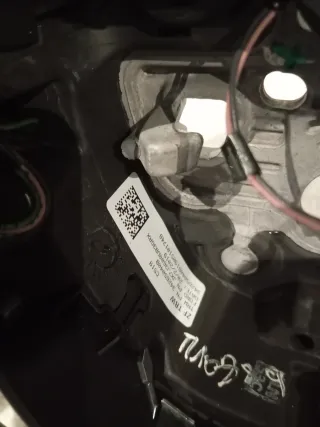 Volante Ford Focus MK4 ST-Line con levas