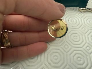 Cintura Gucci pelle nera con catena e medaglione