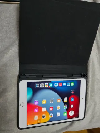 Apple iPad Mini 4 dorado