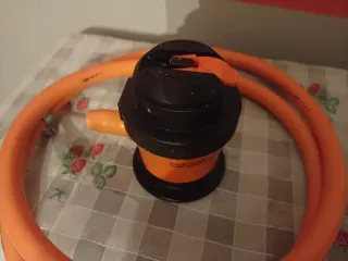 Regulador de gas con manguera.