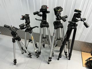 Lote 37 Trípodes Manfrotto