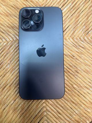 iPhone 15 Pro Max 86% batería