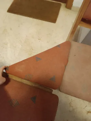 Bancos de madera y tela (2 unidades)