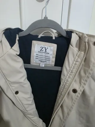 Chaqueta Beige con Capucha Niño talla 11/12 años
