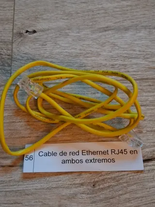 Cable de red Ethernet RJ45.  Mide 1,75m