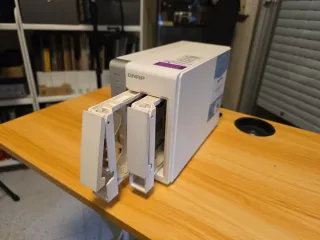 NAS QNAP TS-231P2 (Sin Discos)