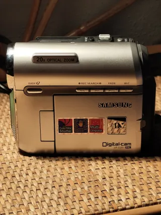 Fotocamera Digitale Samsung VP-D351 PAL / Mini DVD