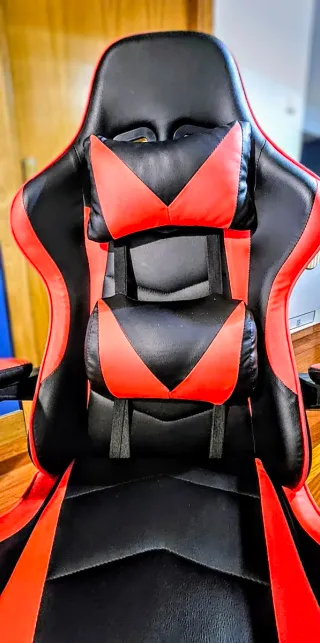 Silla Gamer Fort Xiamen Roja y negra