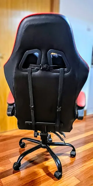 Silla Gamer Fort Xiamen Roja y negra