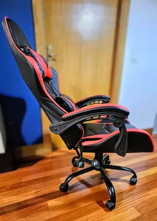 Silla Gamer Fort Xiamen Roja y negra