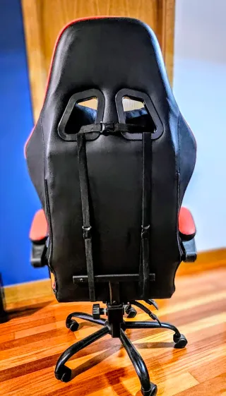 Silla Gamer Fort Xiamen Roja y negra