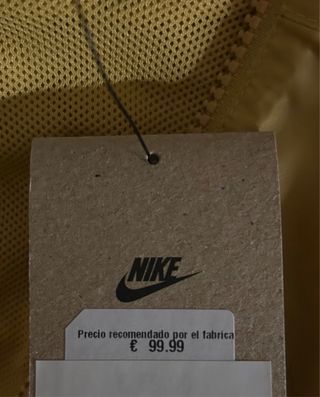 Chaqueta cortavientos Nike