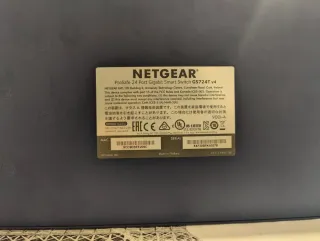 Switch Gigabit Netgear ProSafe GS724T v4