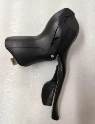 Manetas de cambio y freno 2x11 velocidades