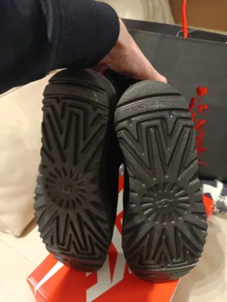 Botas UGG Classic Mini Logo Zip Talla 38