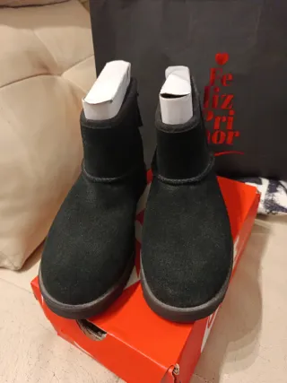 Botas UGG Classic Mini Logo Zip Talla 38