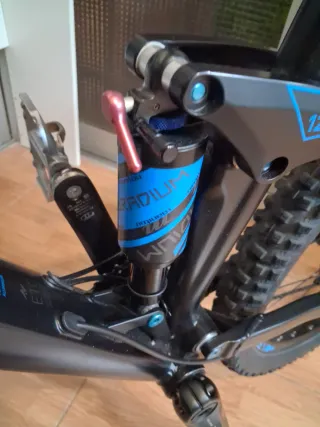 Bicicleta Cube Stereo 120 Hpa Race 27.5