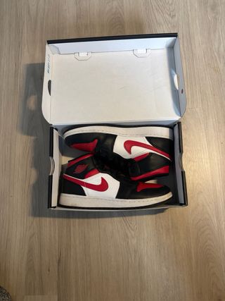 Nike Air Jordan 1 Mid Zapatillas