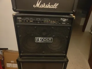 Marshall Valvestate 100w y Fender Rumble 350