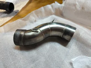 Codo escape Aprilia RSV Mille 1000 1998 2004 Tuono