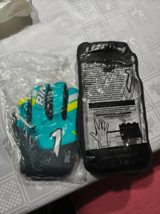Guantes de portero Rinat Talla 10