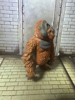 Figura Orangután Chap Mei