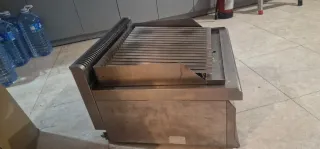 Barbacoa de piedra volcánica Berto's