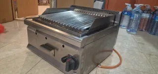 Barbacoa de piedra volcánica Berto's