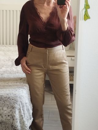 Conjunto Pantalón Beige y Blusa Marrón t.s