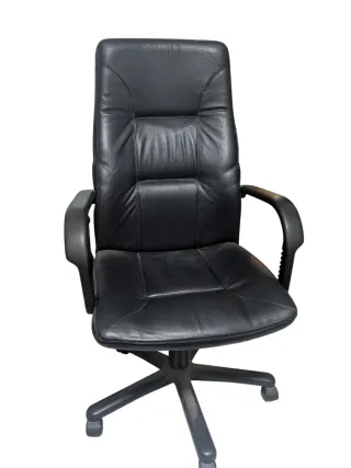 Silla de oficina giratoria con ruedas