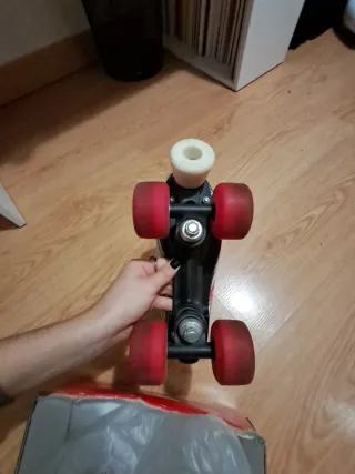 Patines 4 ruedas talla 35.5