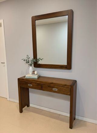 Consola madera maciza con espejo