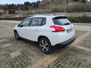 Peugeot 2008 2015