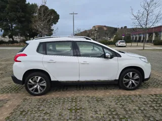 Peugeot 2008 2015