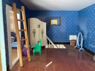 Casa de muñecas azul - Puedo donar los muebles