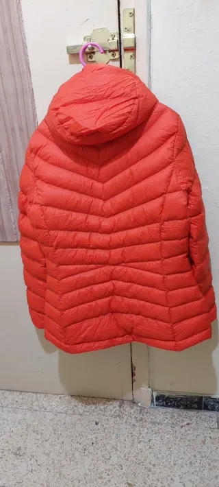 Chaqueta acolchada roja mujer