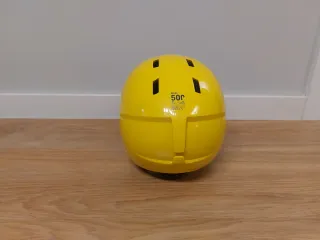 Casco de esquí infantil amarillo. Wedze 500