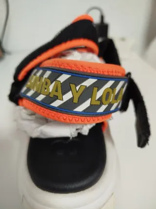 Sandalias Bimba y Lola Negras y Naranjas