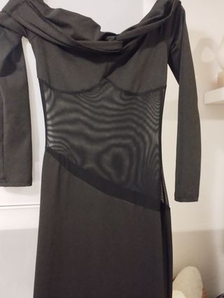 Vestido largo negro escotado