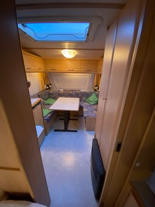 CARAVANA FENDT SAPHIR 470; CON MOVER