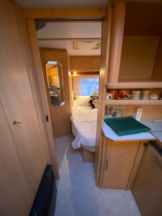 CARAVANA FENDT SAPHIR 470; CON MOVER