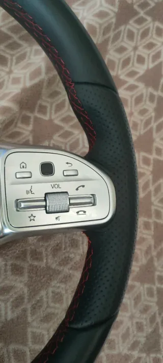 Volante Mercedes AMG